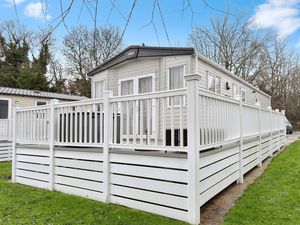 Photo 4- click for photo gallery